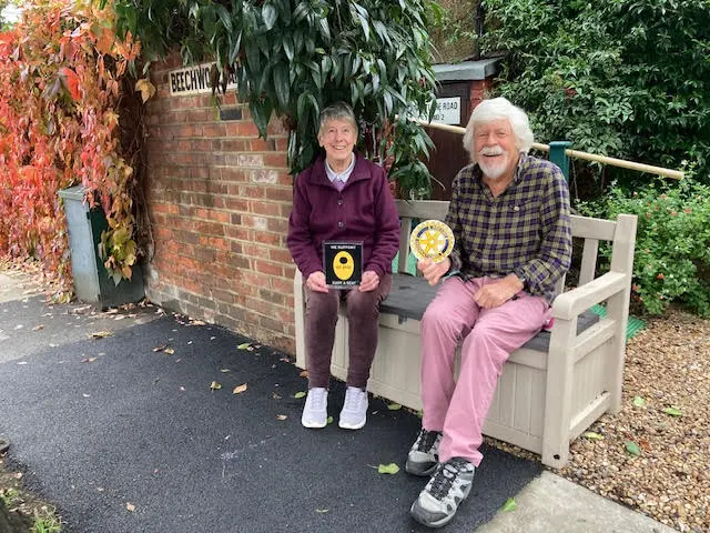 Beechwood Avenue Bench Image