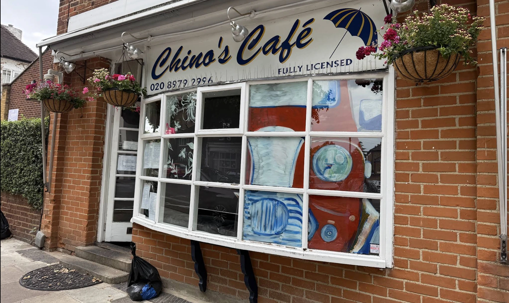 Chinos Café Image
